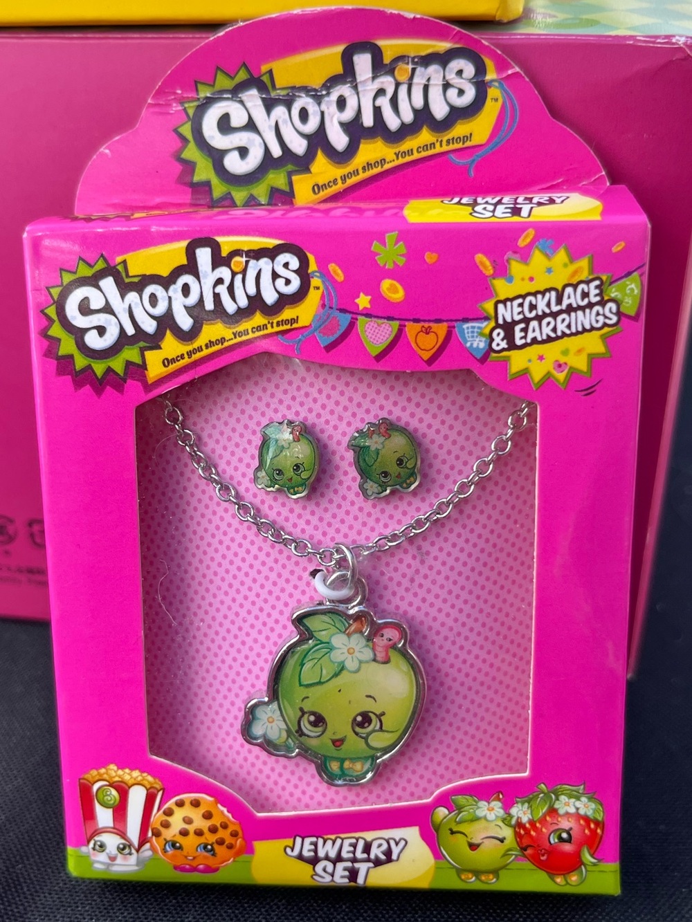 Shopkins Green Apple Pendant Necklace and Stud Earrings Set